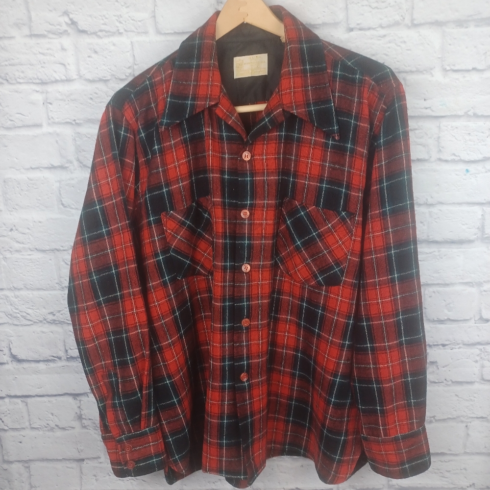 Vintage Sears Kings Road Reprocessed Wool Classic Red Plaid Shirt 16 - 16 1/2